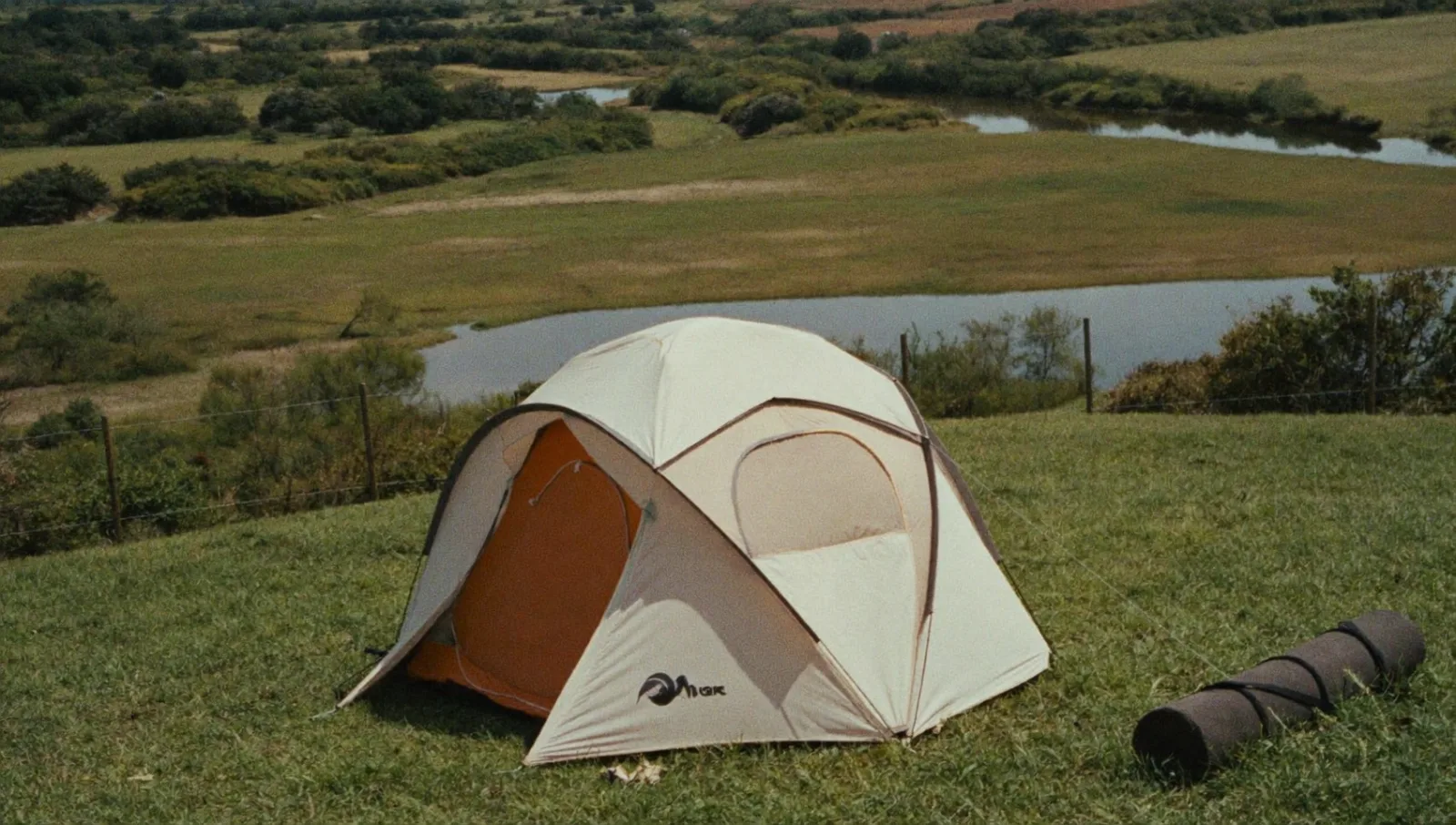 Riverside Camping in Japan: Clear Rivers and Staying Safe